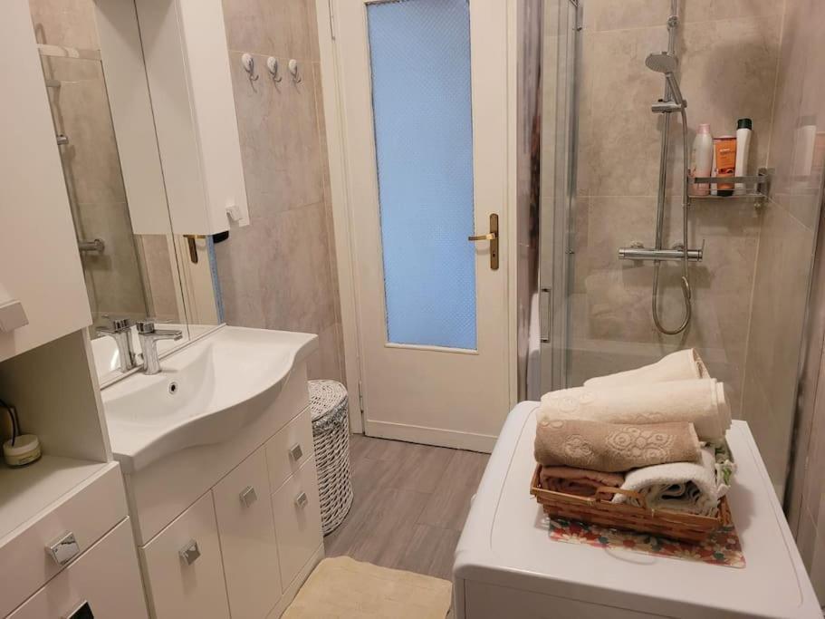 Bilocale: 5 Minuti Dall'Ariston ซานเรโม ภายนอก รูปภาพ